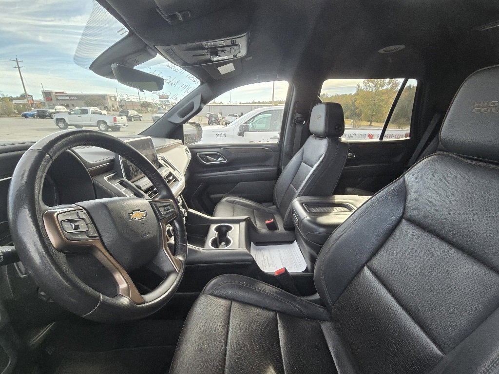Used 2022 Chevrolet Tahoe High Country image 3