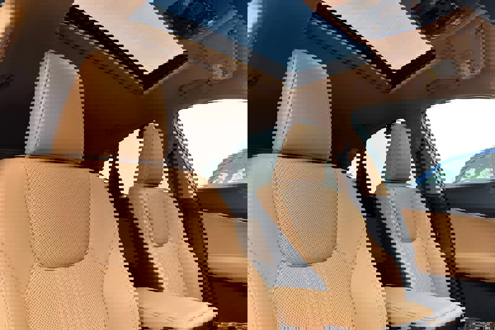 Used 2025 Lexus NX 350h AWD w/ Premium Package image 17