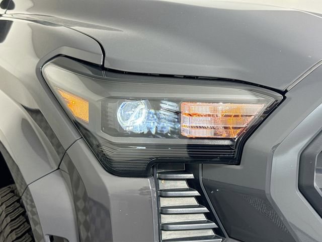 Certified 2024 Toyota Tacoma SR5 image 3