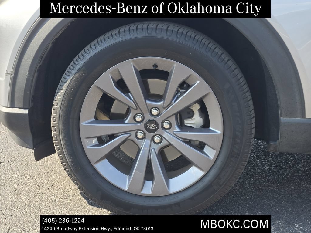 Used 2022 Ford Explorer XLT w/ Equipment Group 202A AWD/4WD image 10
