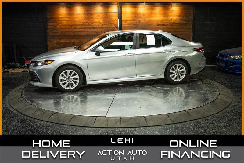 Used 2023 Toyota Camry LE image 1