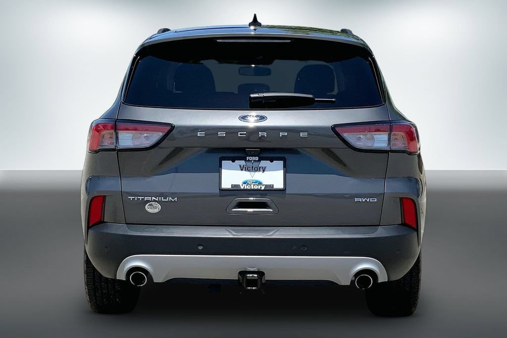 Used 2022 Ford Escape Titanium w/ Class II Trailer Tow Package AWD/4WD image 4