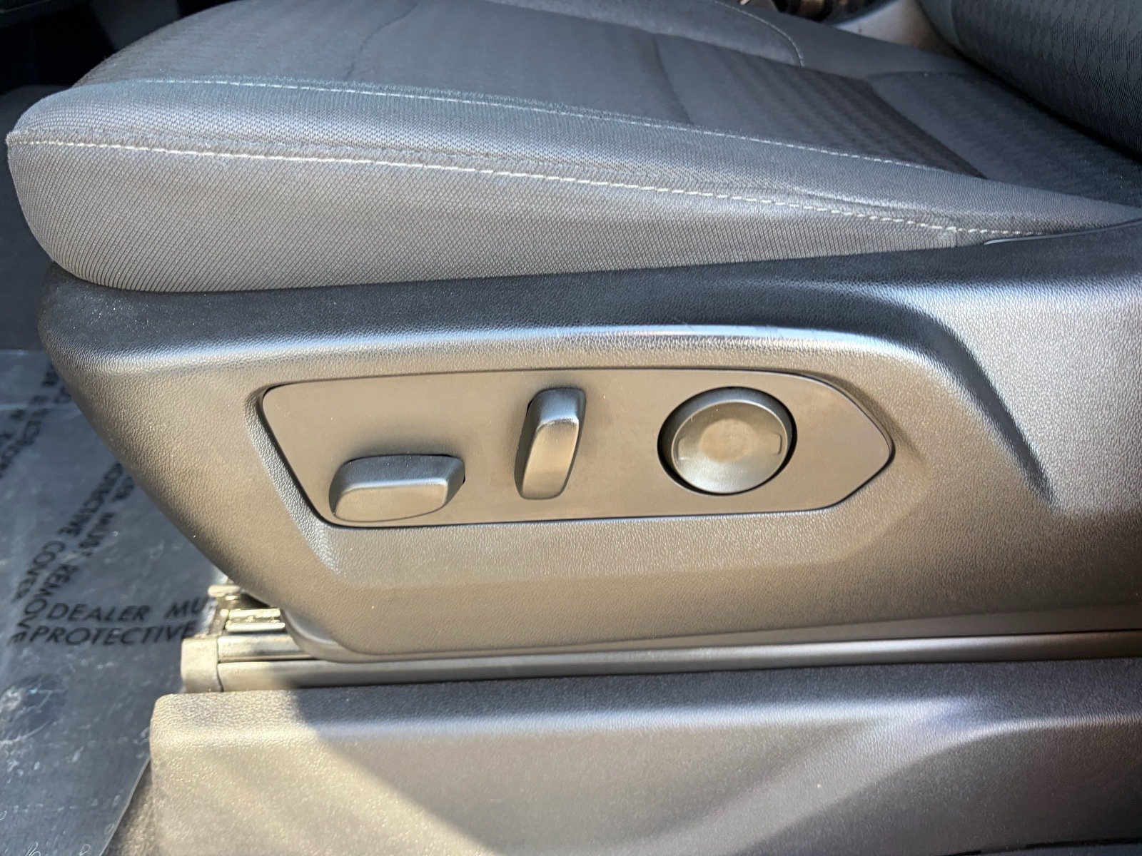 Used 2022 Chevrolet Silverado 1500 Custom w/ LPO, Dark Essentials Package RWD image 13
