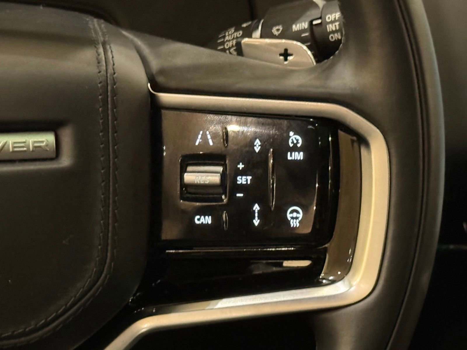 New 2025 Land Rover Range Rover Sport image 29