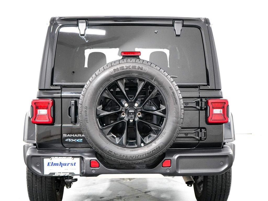 Used 2025 Jeep Wrangler Unlimited Sahara w/ Safety Group AWD/4WD image 6