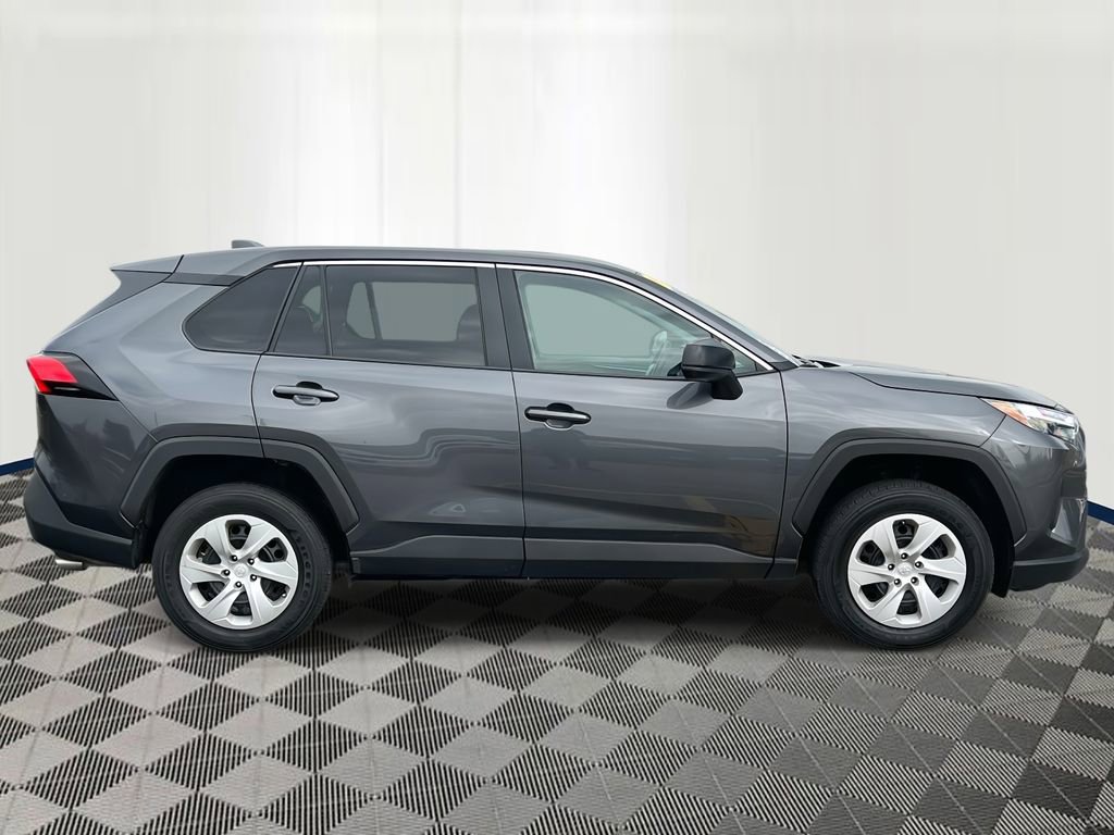 Used 2024 Toyota RAV4 LE image 6
