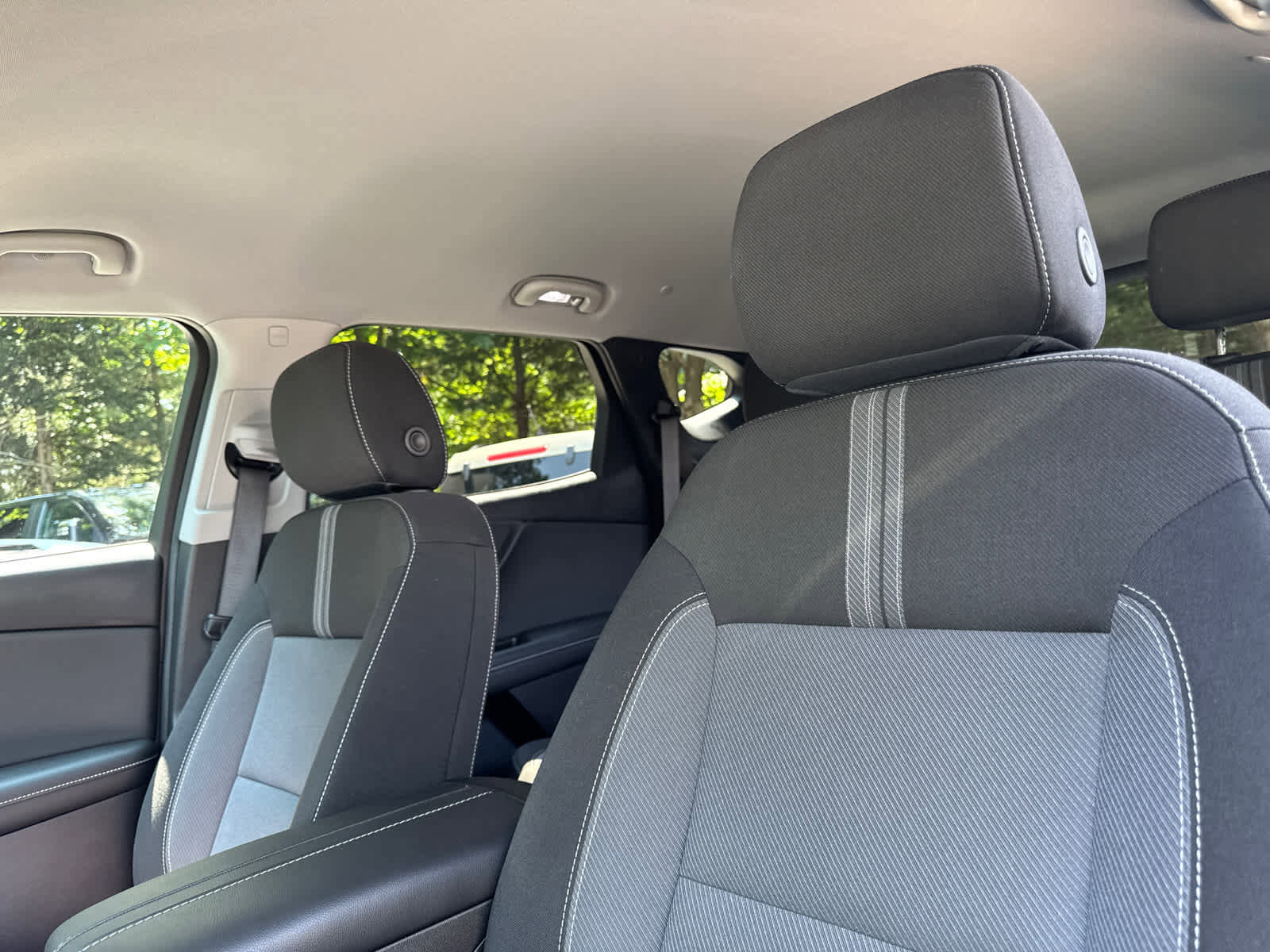 New 2025 Chevrolet Blazer LT w/ Midnight/Sport Edition image 13