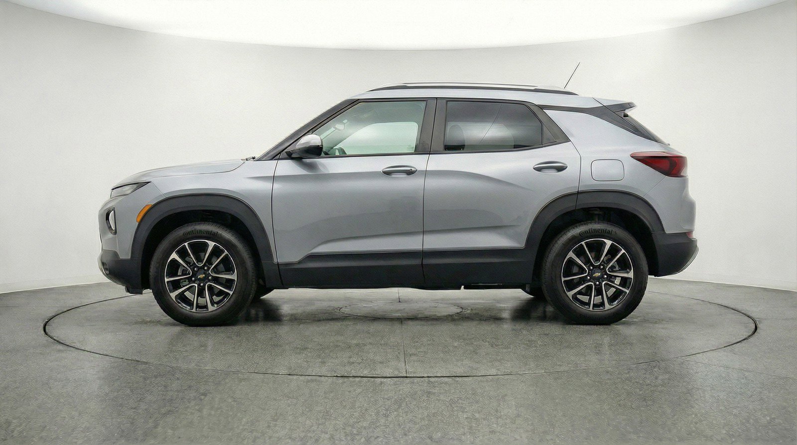 Used 2025 Chevrolet TrailBlazer LT FWD image 5