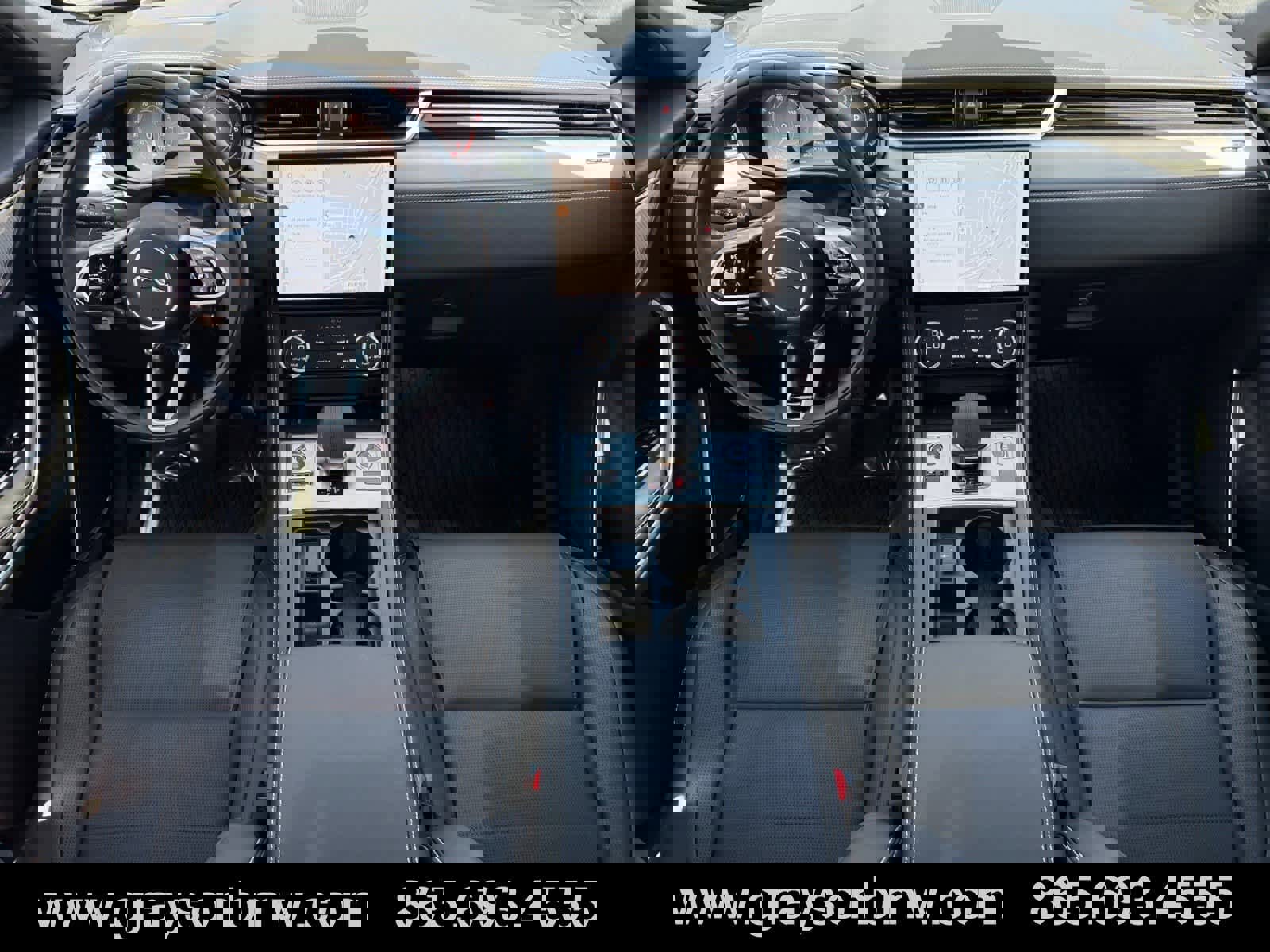 Used 2026 Jaguar F-PACE R-Dynamic S image 21