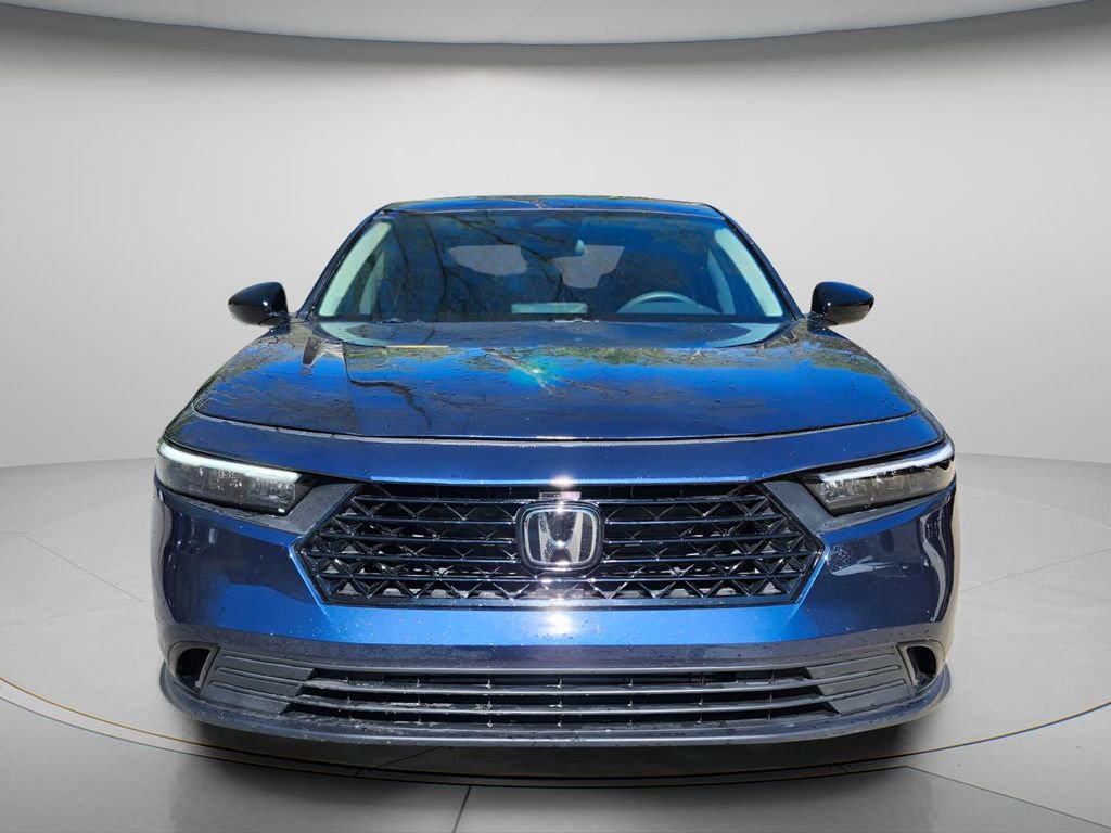 Used 2025 Honda Accord SE image 3