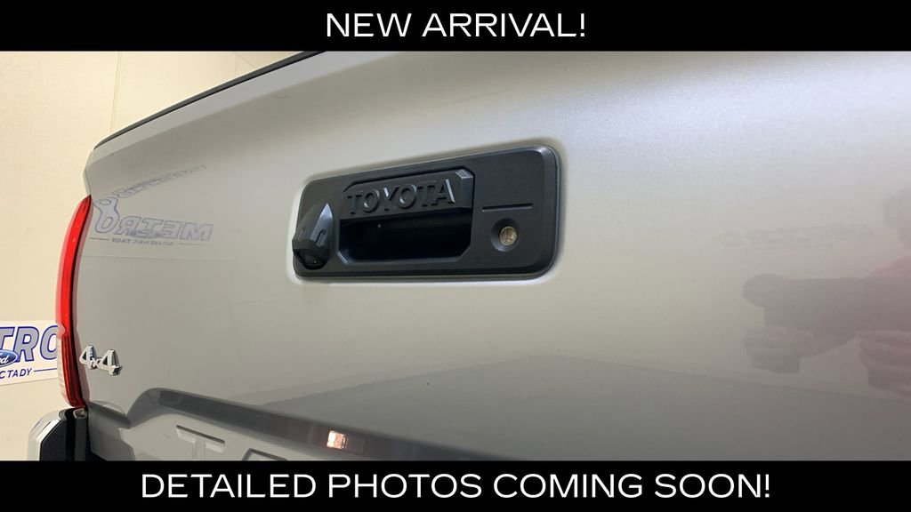 Used 2019 Toyota Tacoma SR5 AWD/4WD image 18