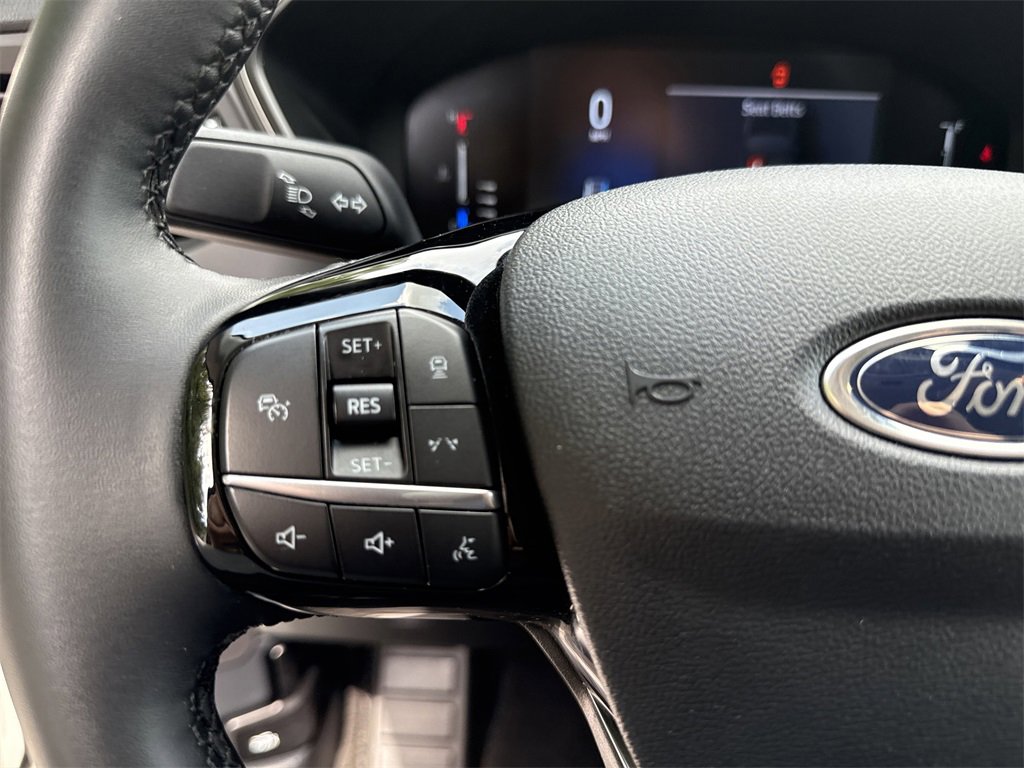 Used 2024 Ford Escape SE image 24