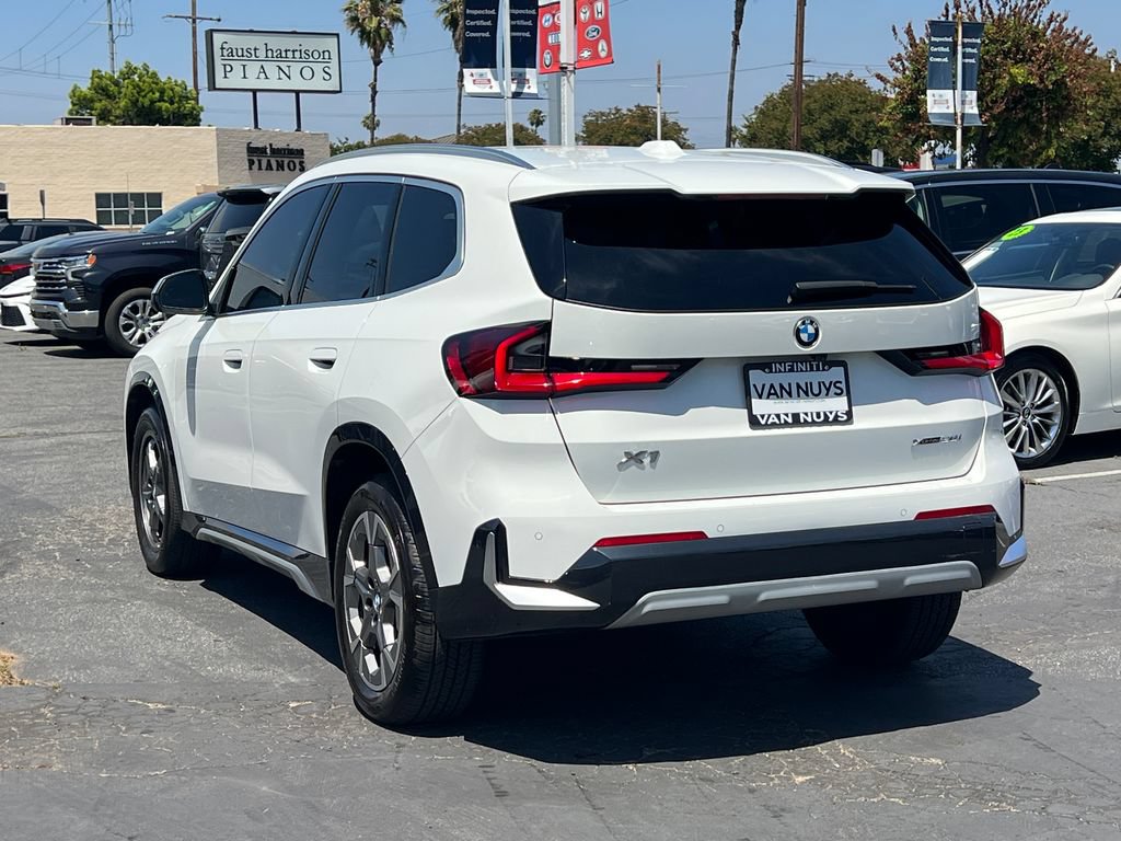 Used 2024 BMW X1 xDrive28i AWD/4WD image 4