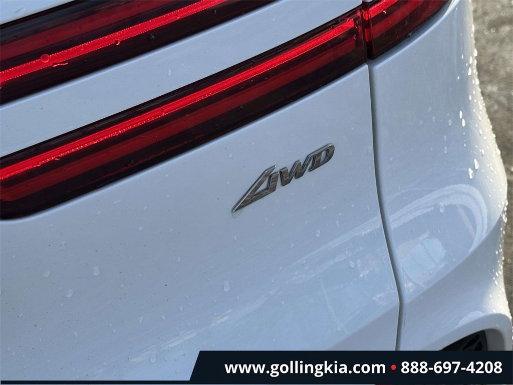 Used 2025 Genesis GV70 2.5T image 8