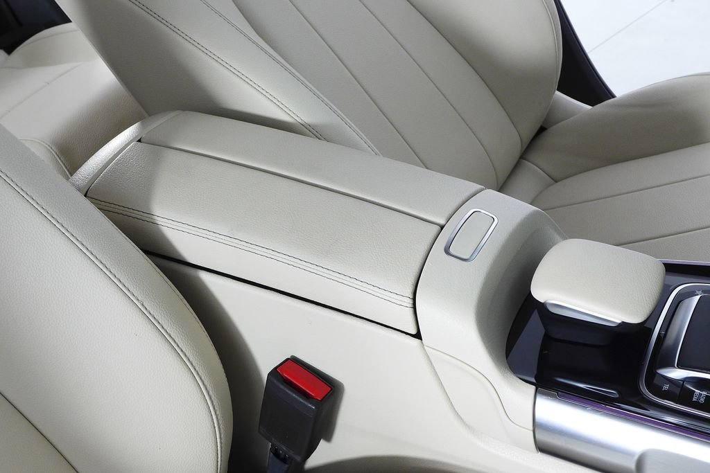 Used 2020 Mercedes-Benz GLB 250 image 16