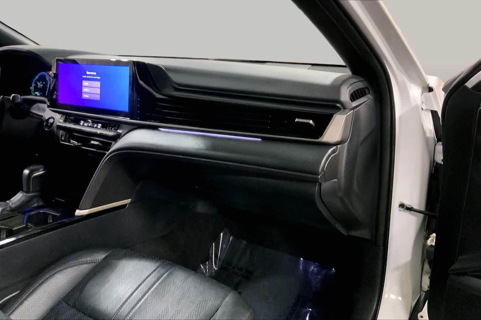 Used 2025 Toyota Camry XSE AWD/4WD image 19
