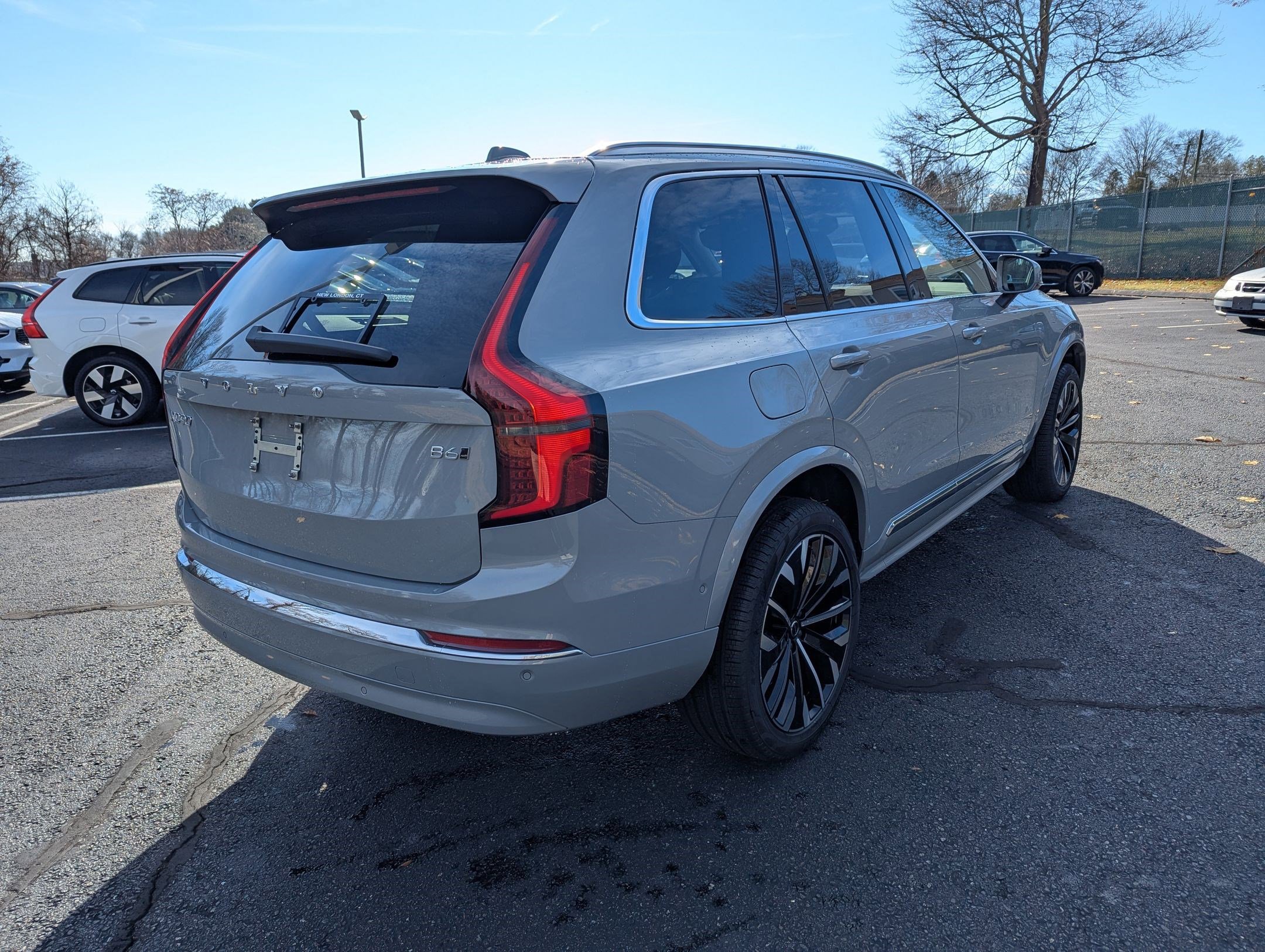 New 2026 Volvo XC90 B6 Ultra w/ Protection Package image 4