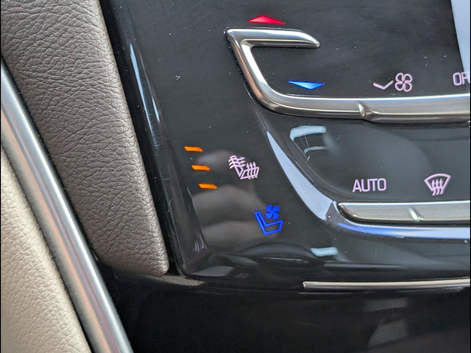 Used 2014 Cadillac XTS Luxury w/ Driver Awareness Package FWD image 15