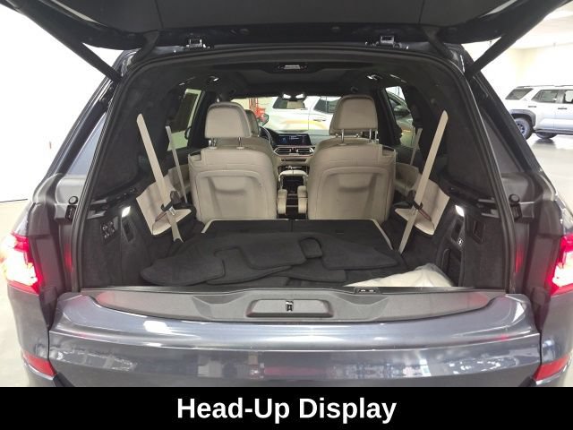 Used 2021 BMW X7 xDrive40i w/ M Sport Package AWD/4WD image 13
