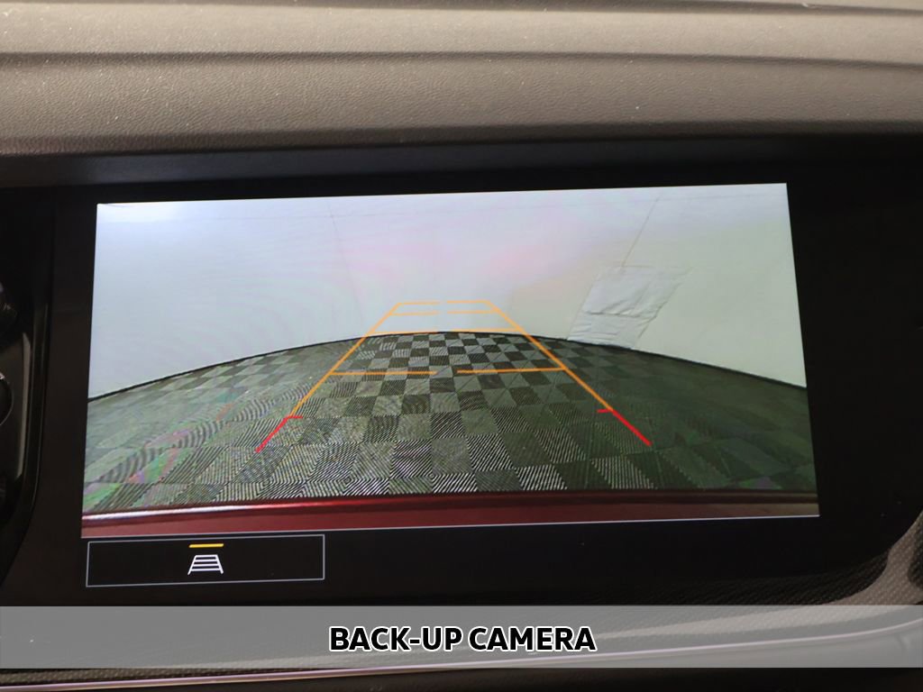 Used 2023 Buick Envision Essence image 4