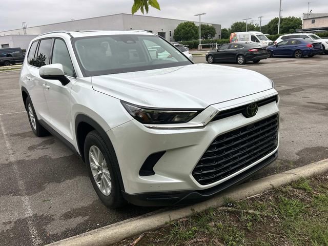 Used 2026 Toyota Grand Highlander AWD image 3