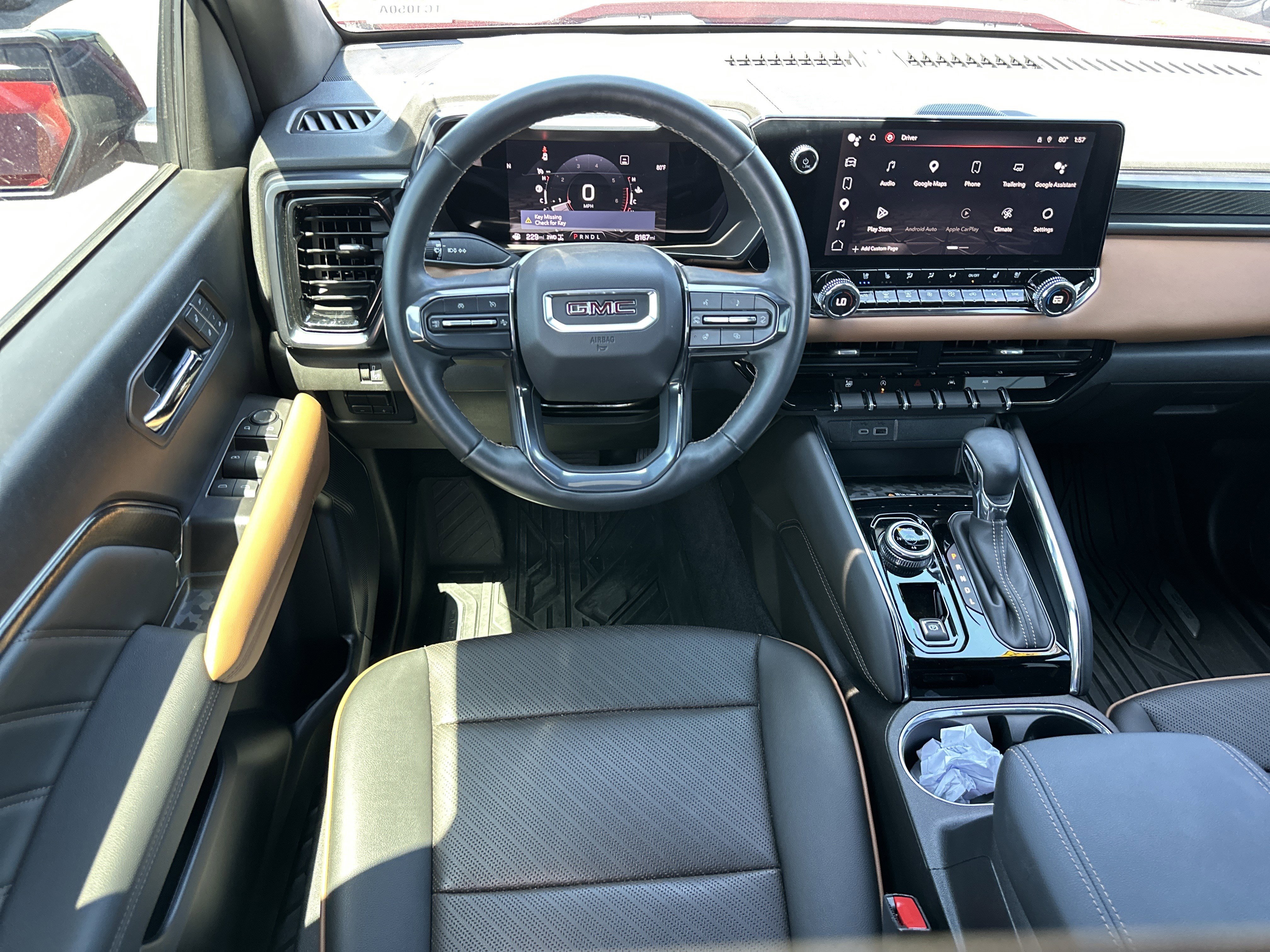 Certified 2023 GMC Canyon AT4 w/ AT4 Premium Package AWD/4WD image 23