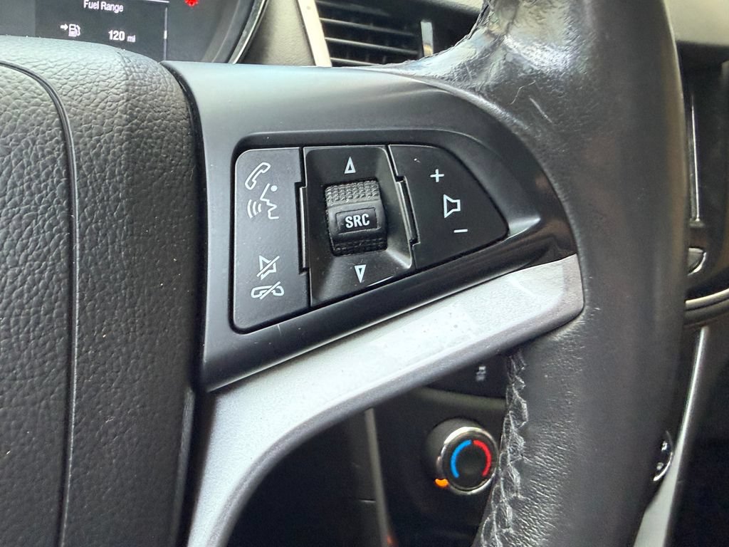 Used 2020 Chevrolet Trax LT w/ Driver Confidence Package AWD/4WD image 25