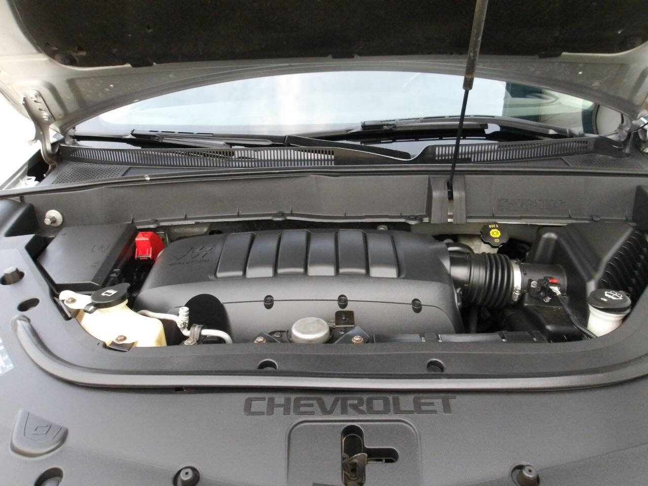 Used 2012 Chevrolet Traverse LT image 23