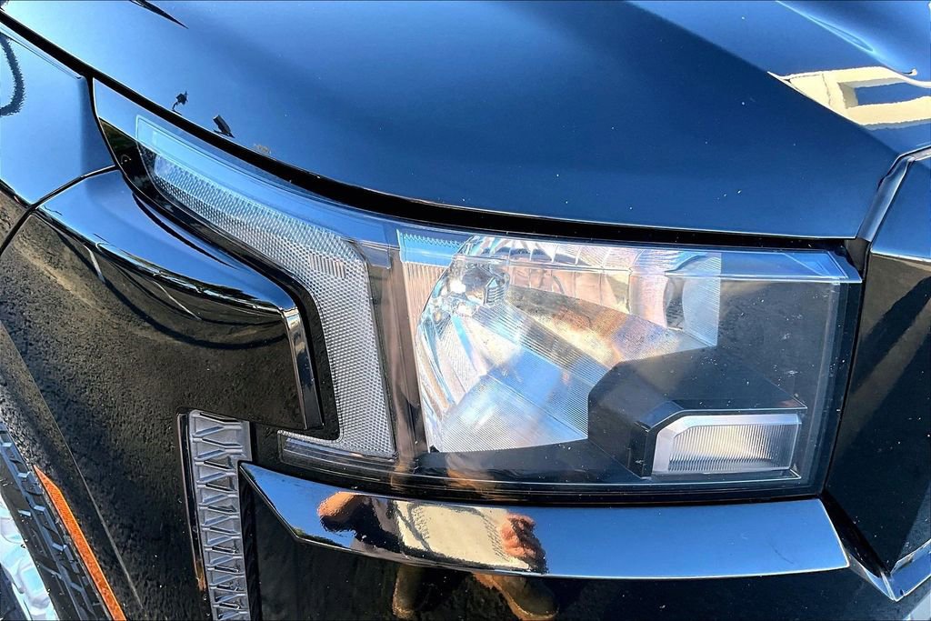 Used 2022 Nissan Frontier SV image 27