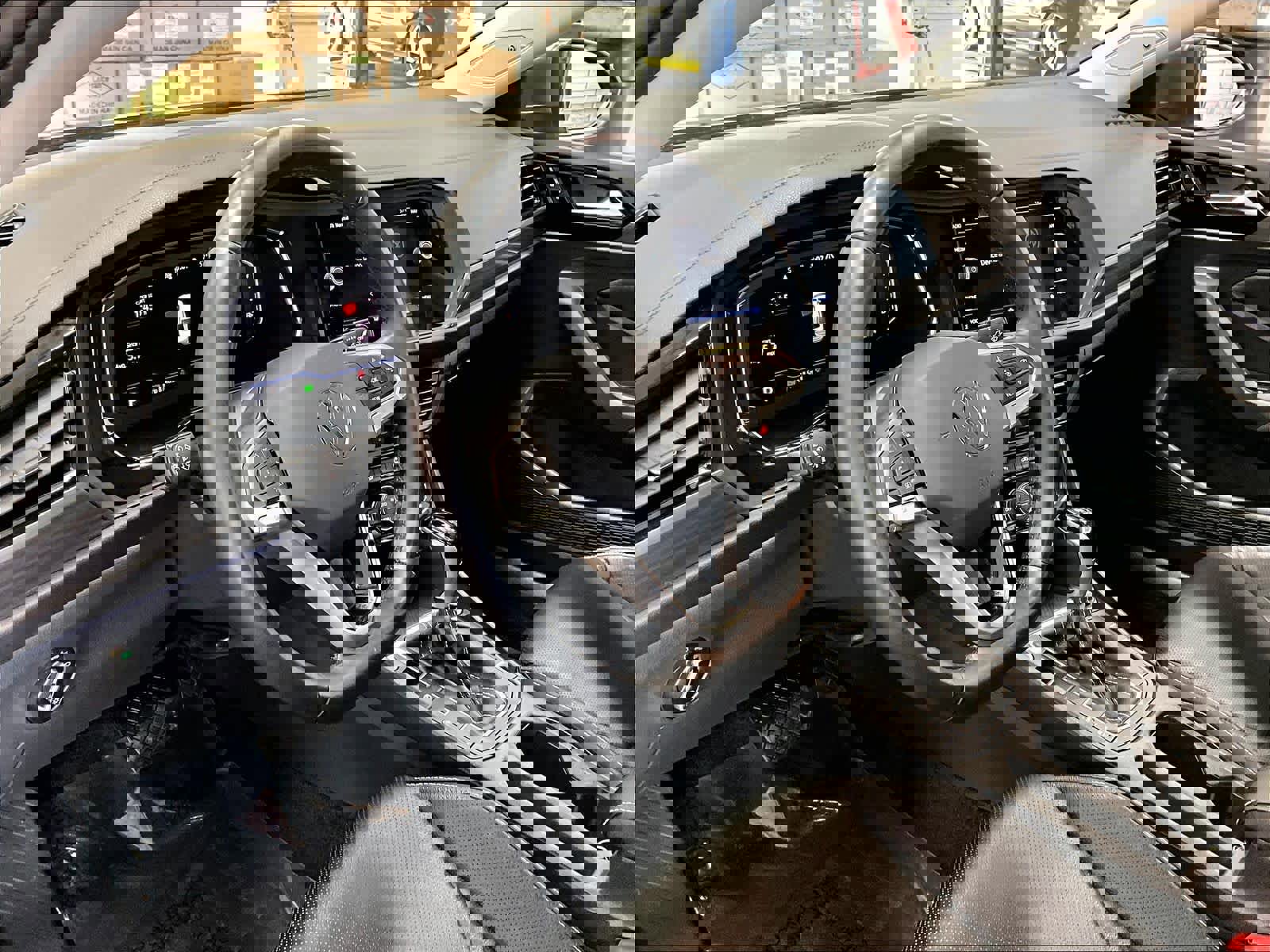 Used 2024 Volkswagen Jetta SEL image 17