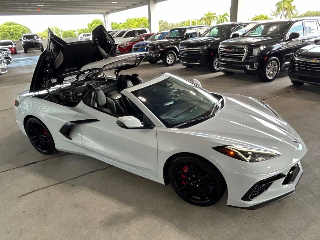 Used 2024 Chevrolet Corvette Stingray Premium Conv w/ Battery Protection Package image 10