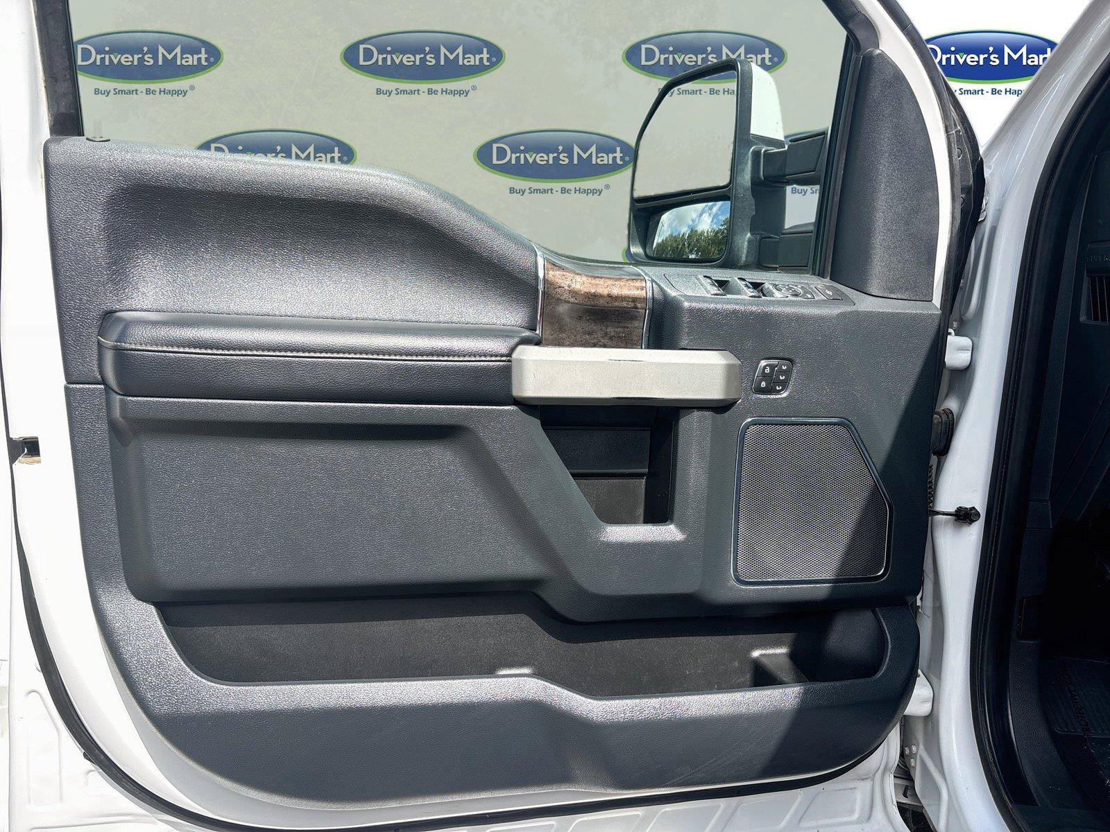 Used 2022 Ford F250 Lariat w/ Lariat Value Package AWD/4WD image 18