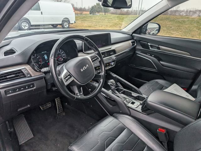 Used 2022 Kia Telluride SX w/ SX Prestige Package image 12