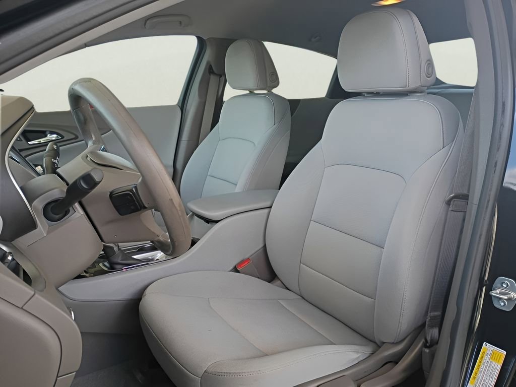 Used 2021 Chevrolet Malibu LS FWD image 10