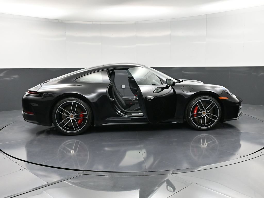 New 2026 Porsche 911 Carrera 4S image 34
