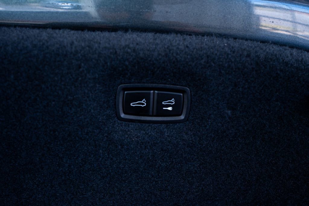 Used 2022 Audi RS e-tron GT w/ Year 1 Package image 59