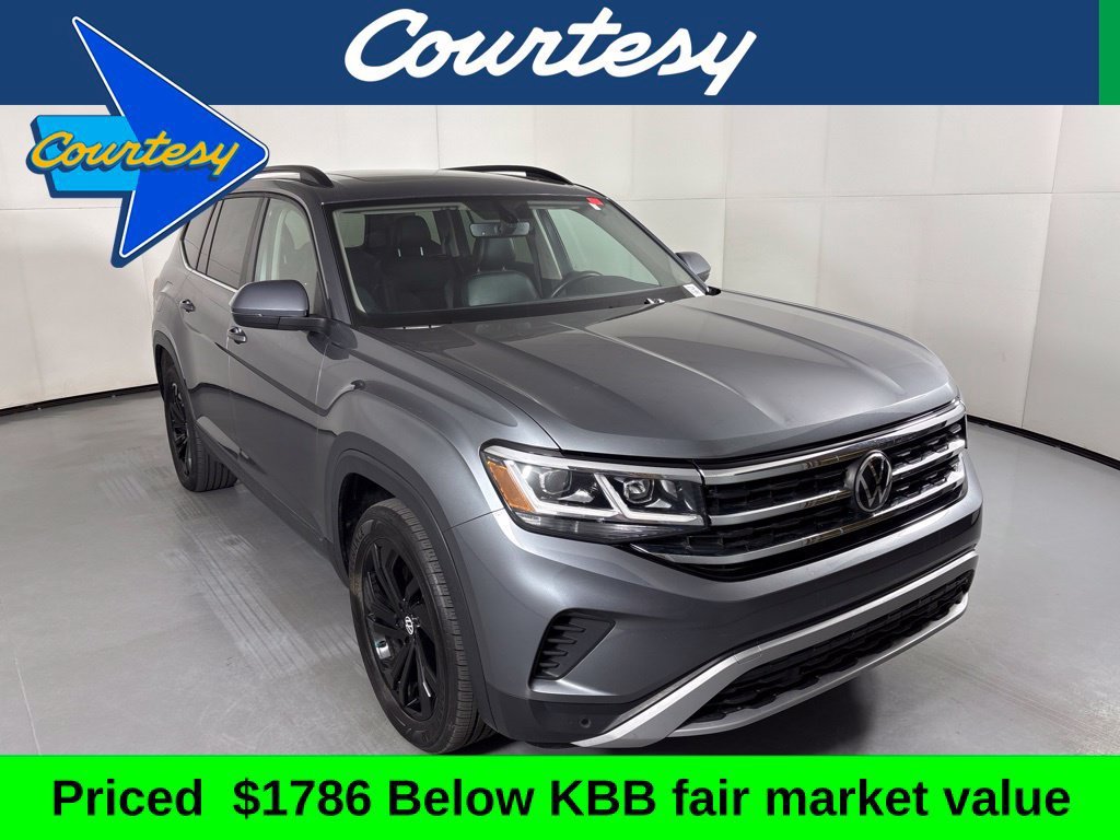 Used 2023 Volkswagen Atlas SE w/ Panoramic Sunroof Package
