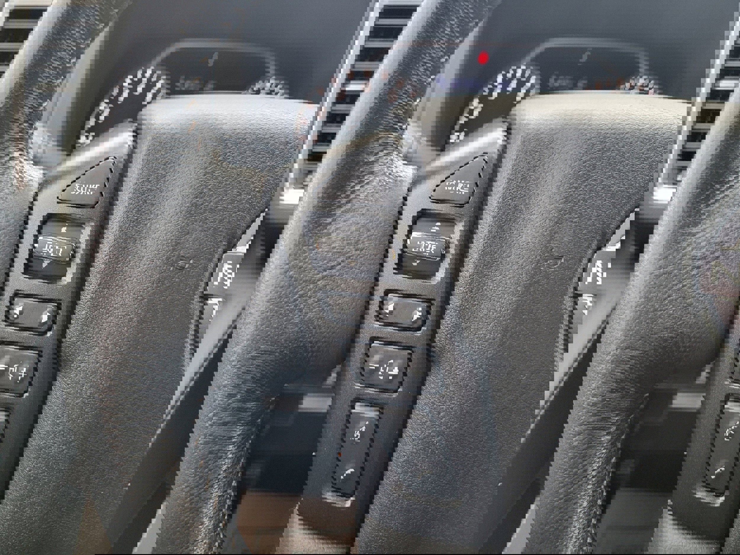 Used 2022 Nissan Frontier SV image 17