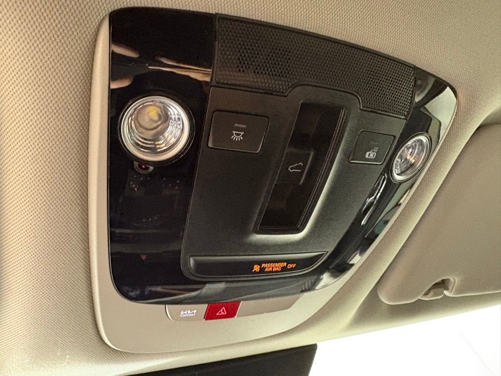 Used 2025 Kia Sportage SX Prestige image 36