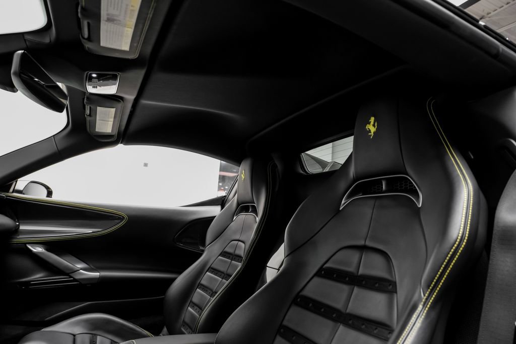 Used 2022 Ferrari SF90 Spider AWD/4WD image 31