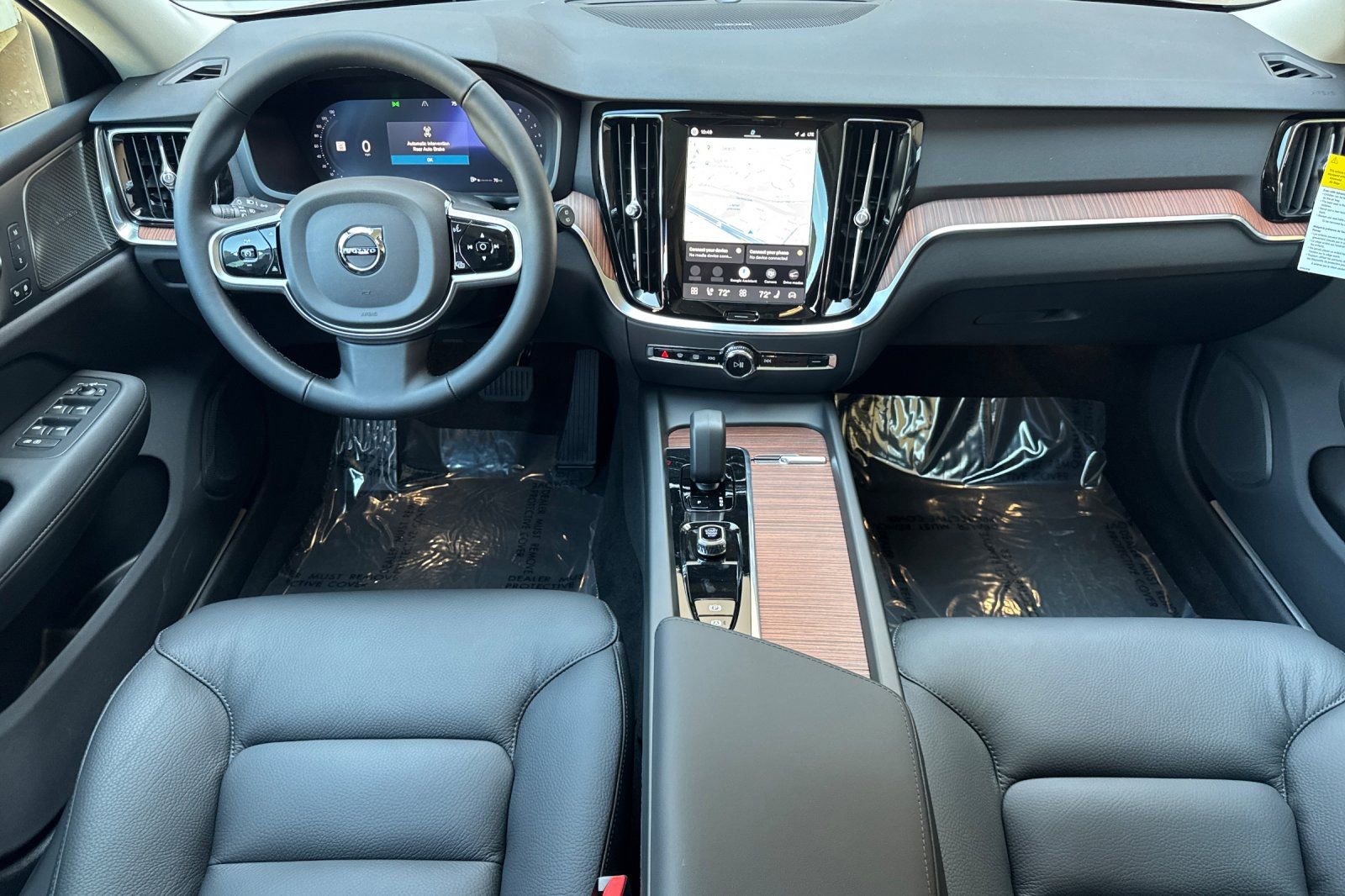 New 2026 Volvo V60 B5 Cross Country Plus w/ Climate Package AWD/4WD image 3