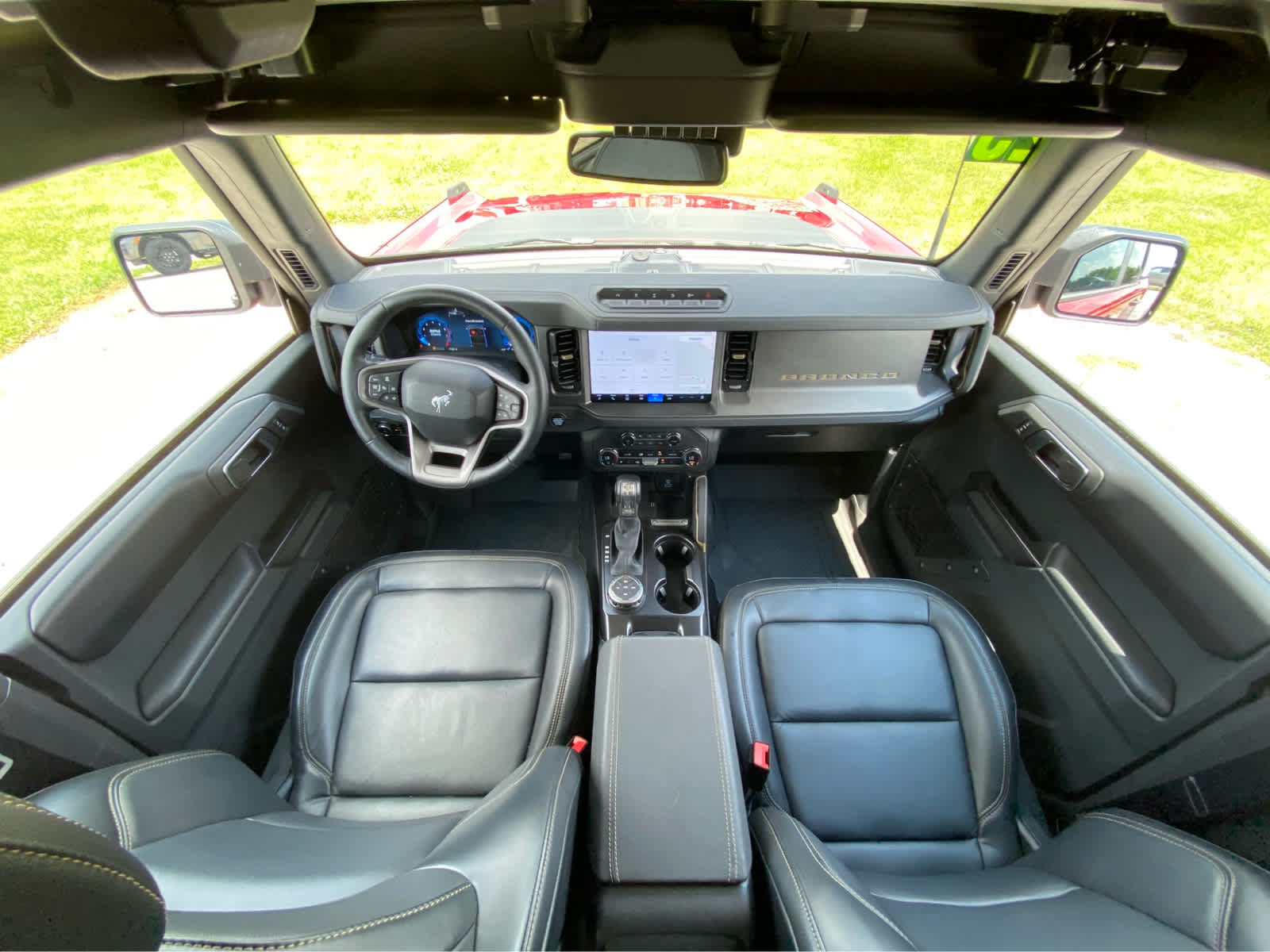 Used 2025 Ford Bronco Badlands AWD/4WD image 25
