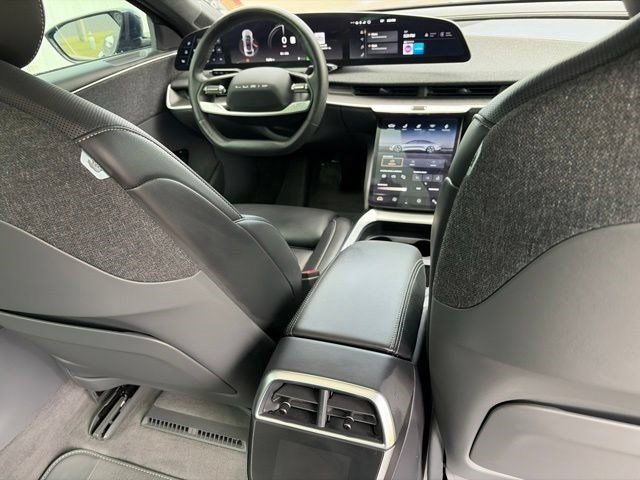 Used 2024 Lucid Air Touring AWD/4WD image 33