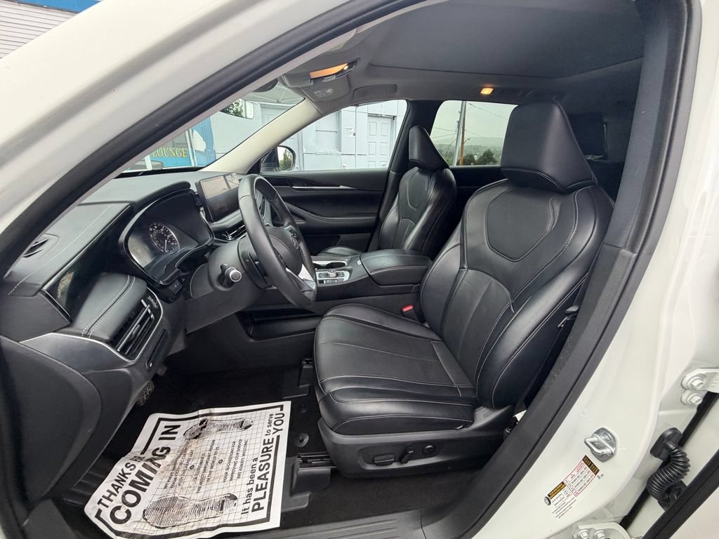 Used 2023 INFINITI QX60 Pure AWD/4WD image 9