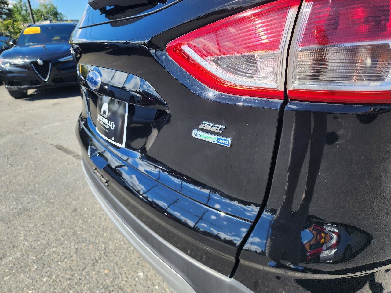 Used 2016 Ford Escape SE AWD/4WD image 38