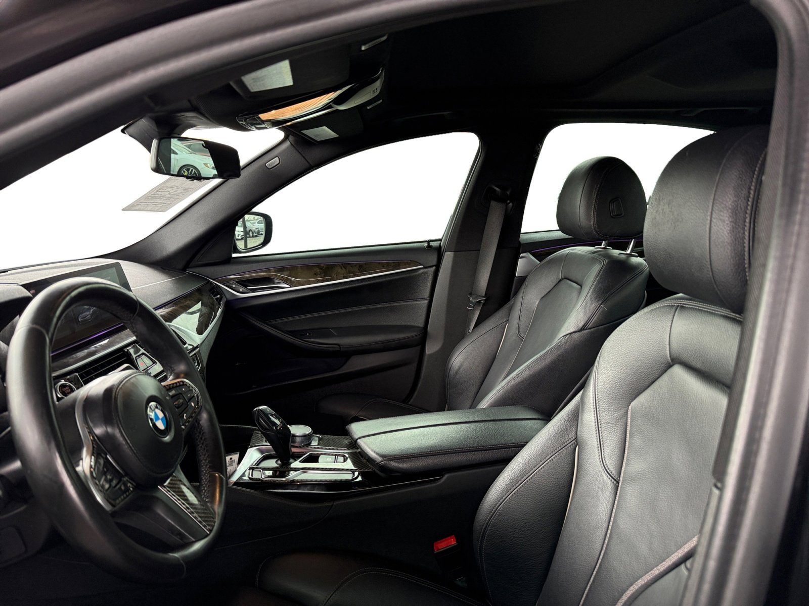 Used 2019 BMW 540i w/ M Sport Package image 10