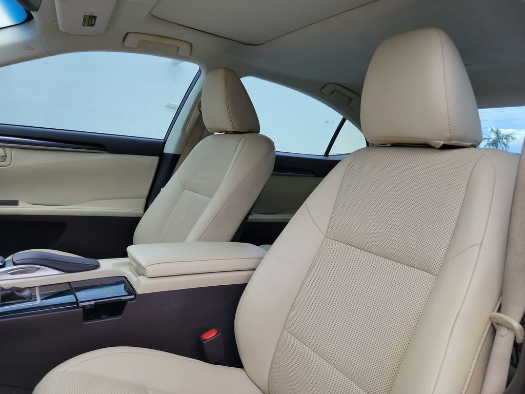 Used 2017 Lexus ES 350 w/ Navigation System Package FWD image 24