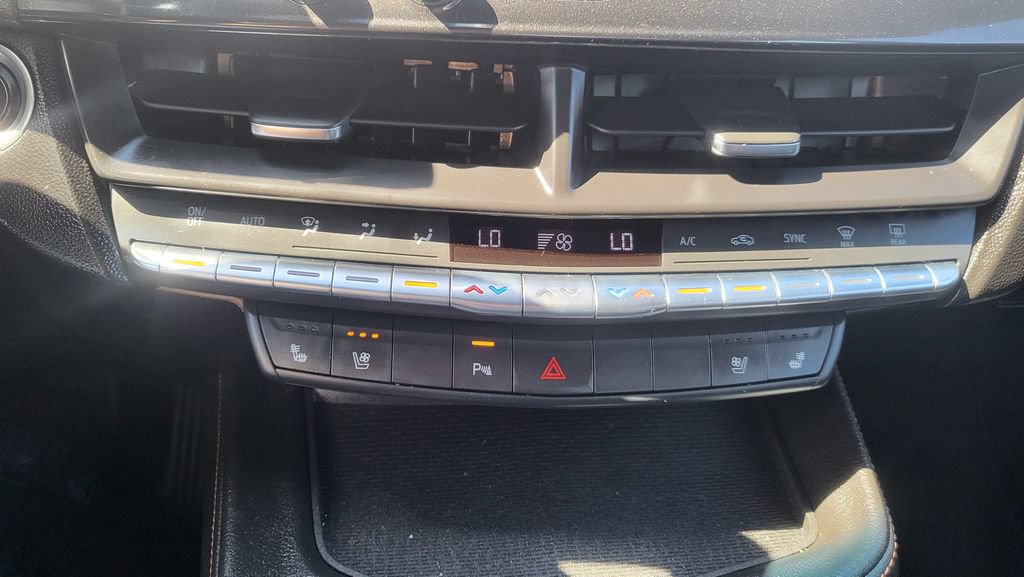 Used 2020 Cadillac CT4 Sport w/ Climate Package AWD/4WD image 35