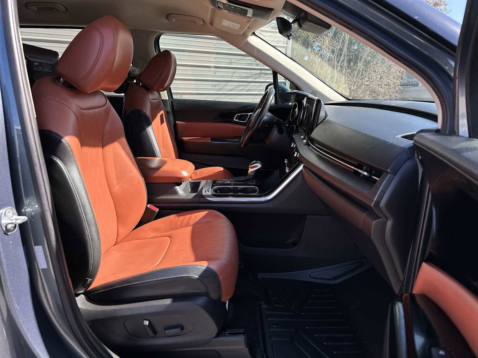 Used 2022 Kia Carnival SX image 19