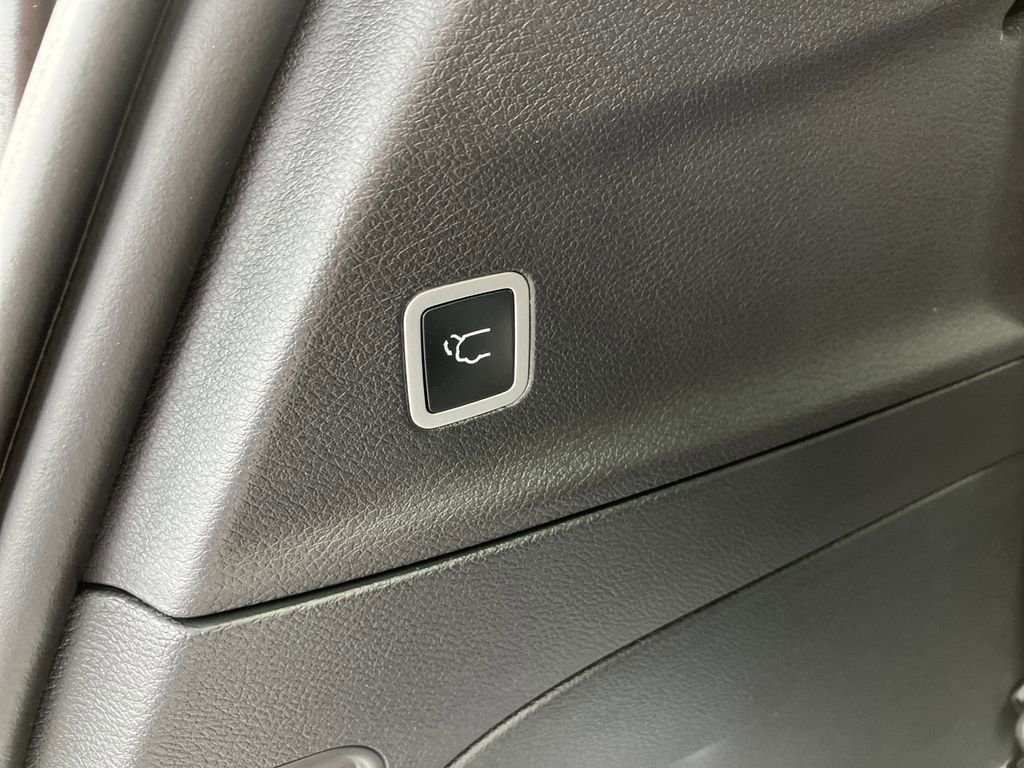 New 2026 Chrysler Pacifica Select image 36